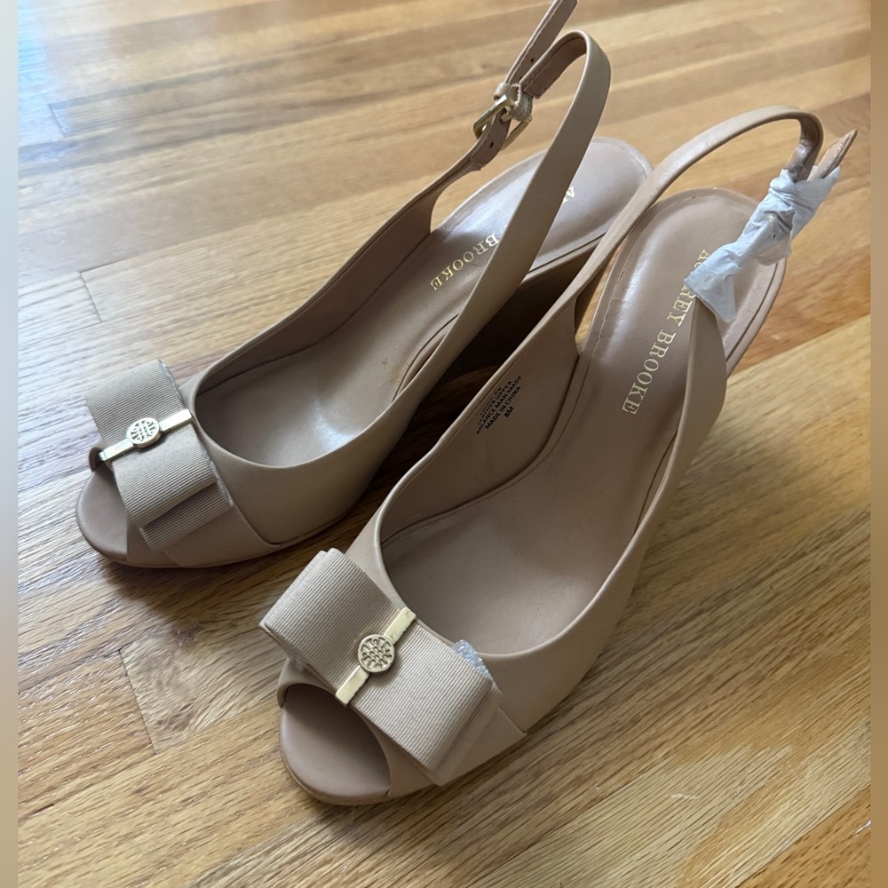 Audrey Brooke Fiona Wedge Sandal NWT